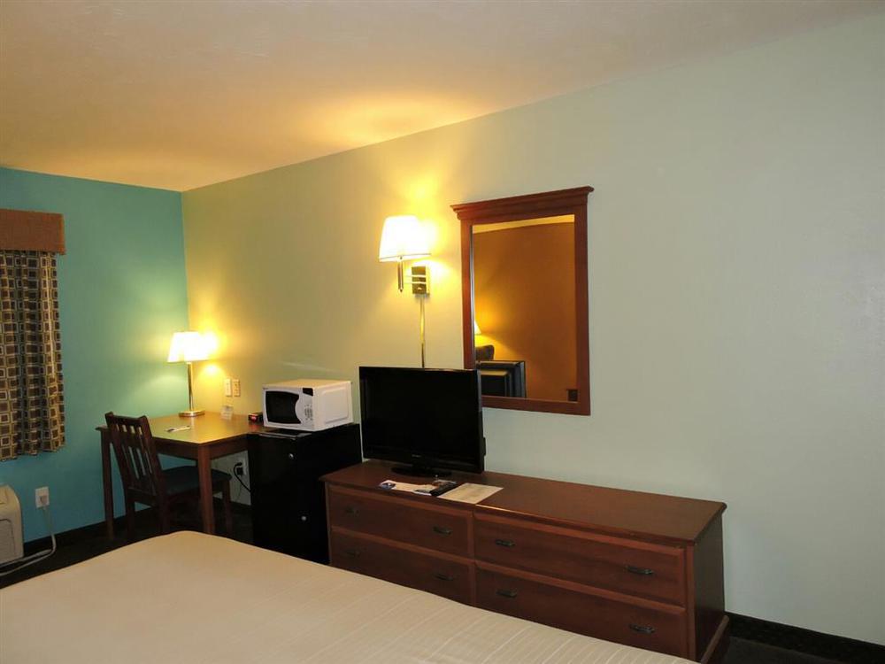 Americas Best Value Inn - Seymour Room photo